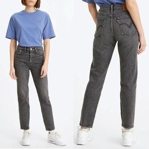 Levi’s Wedgie Icon Fit Ankle in Better Weathered, size 27, EUC